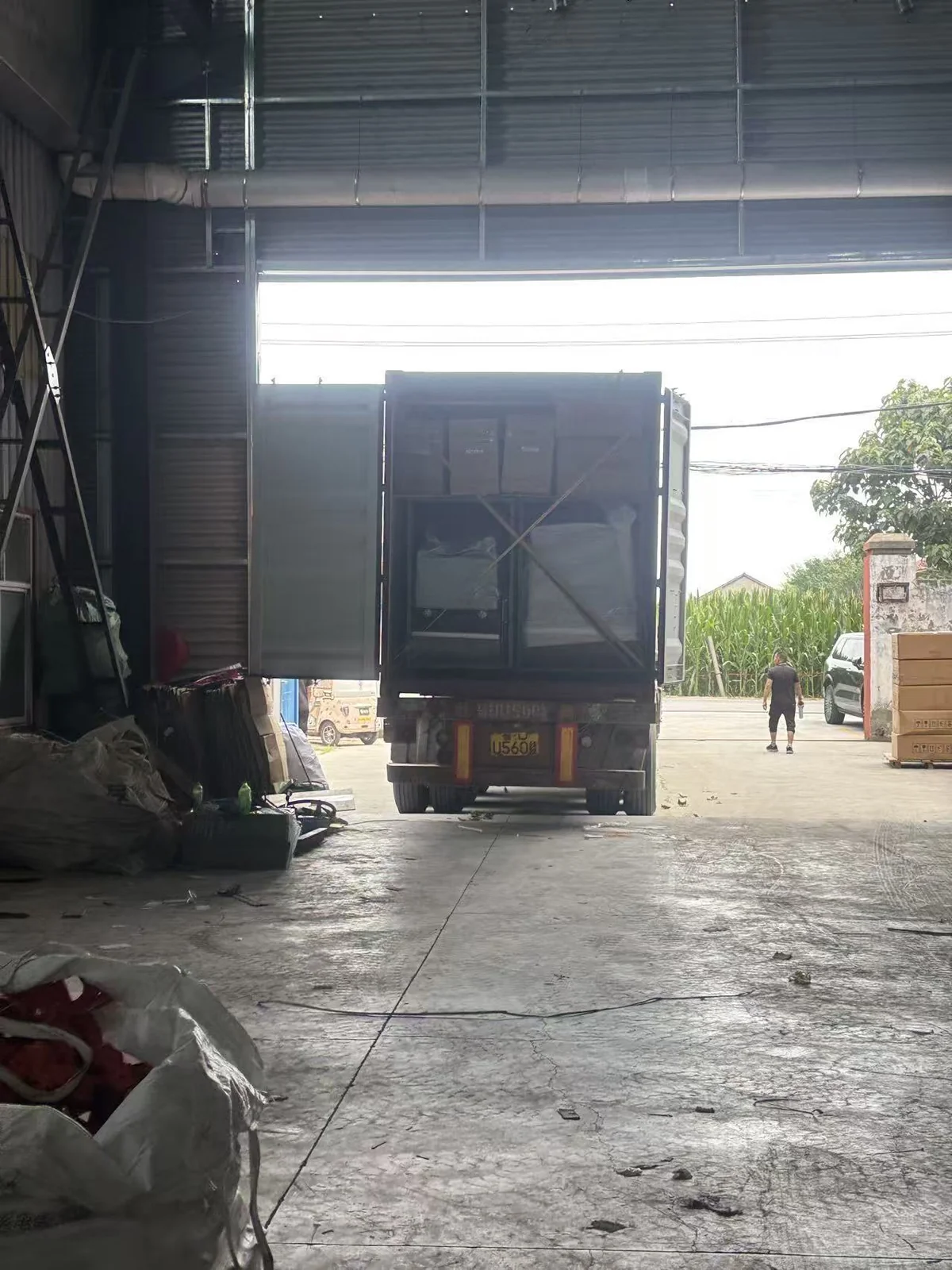 Packing & dispatch / 22